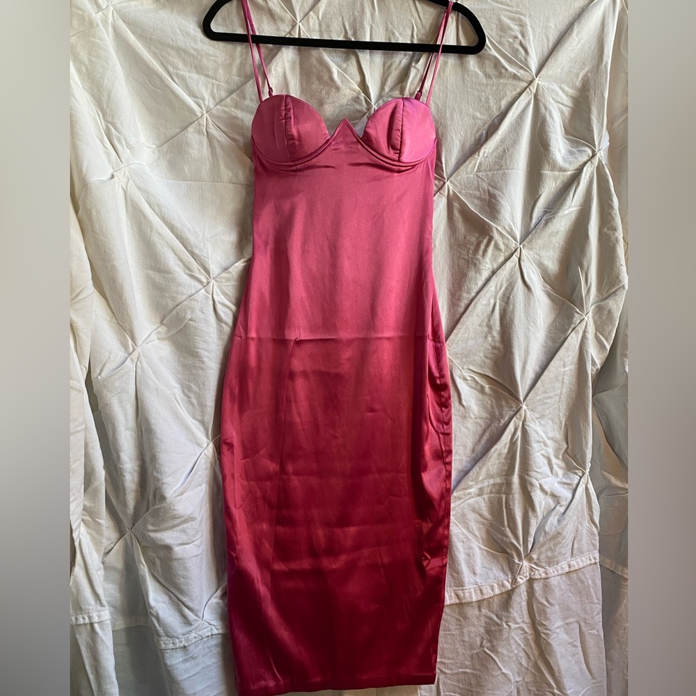 Meshki Satin Deep Sweet Heart Neck Pink Midi Dress Size XSmall